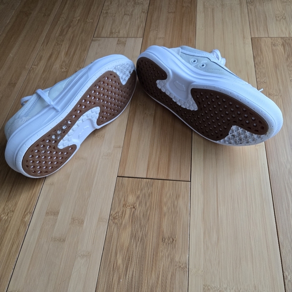 Vans Old Skool Overt CC Checkerboard Unisex White and Cream Sneakers Size 9.5 - Picture 10 of 10